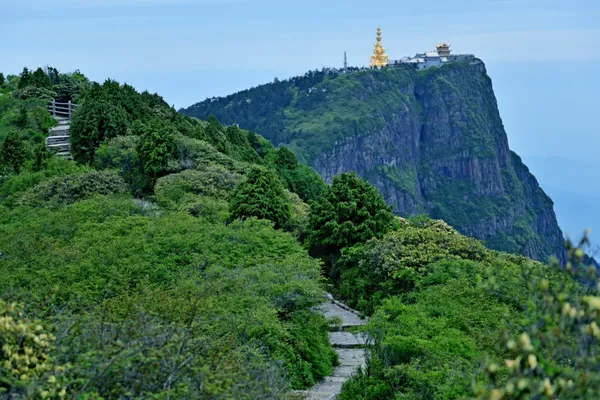 峨眉山3